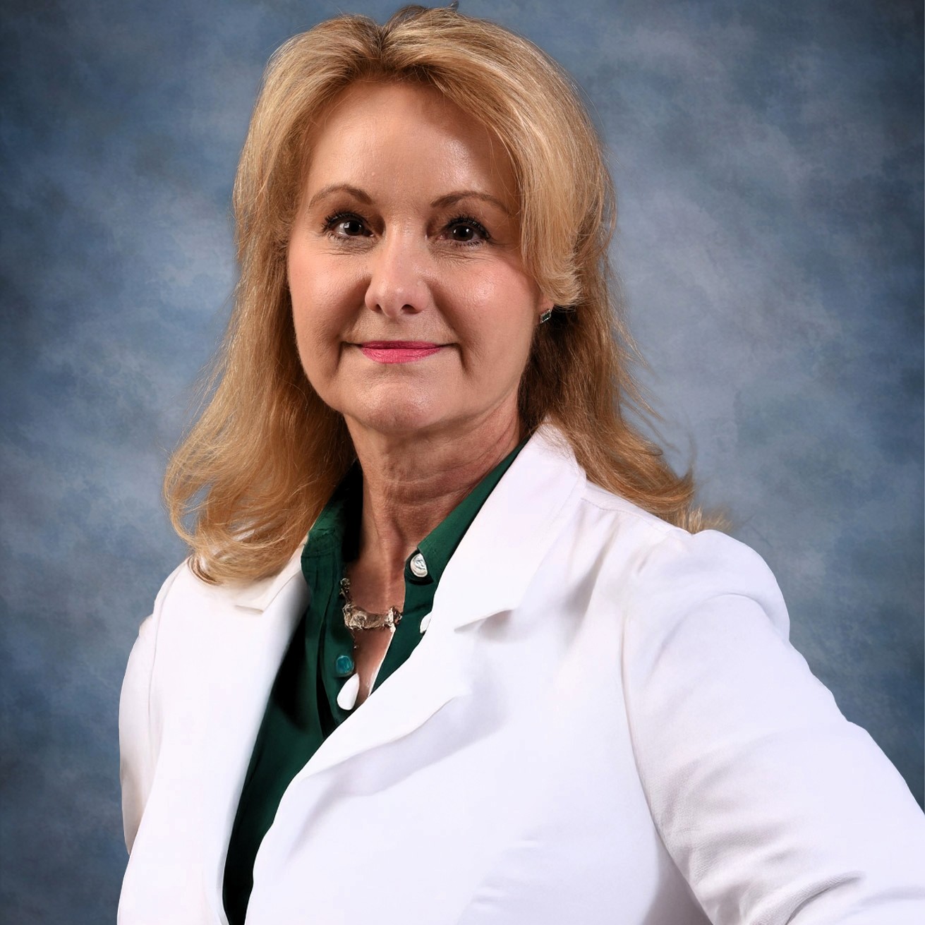 Dr. Sara Mohn